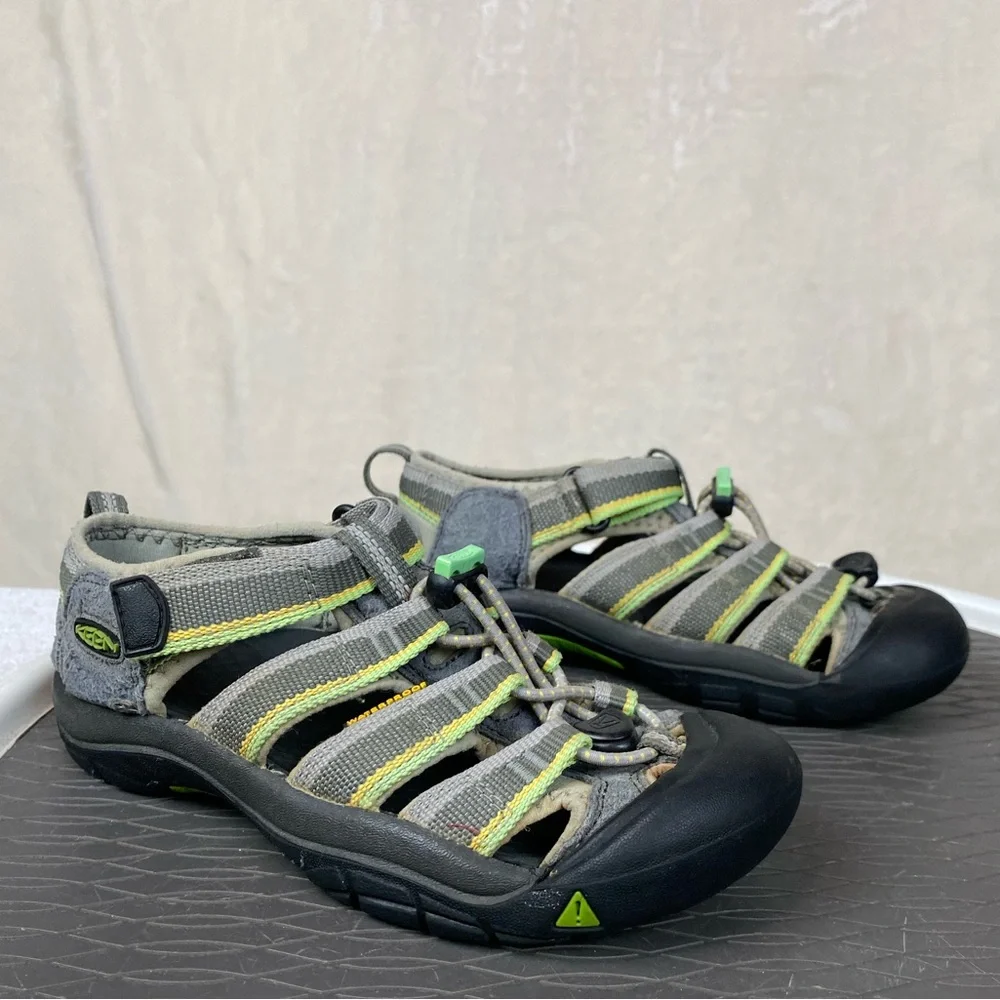keen water hiking outdoor shoes children’s size 2